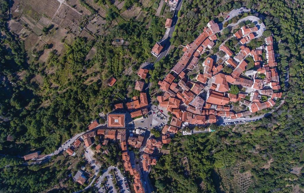 Vila Kristina Villa Nedescina Exterior photo